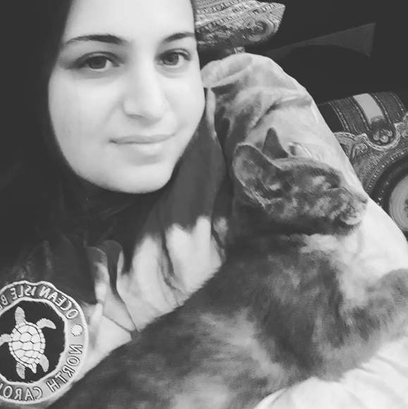 Meet your Posher, Carly - Picture 11 of 16